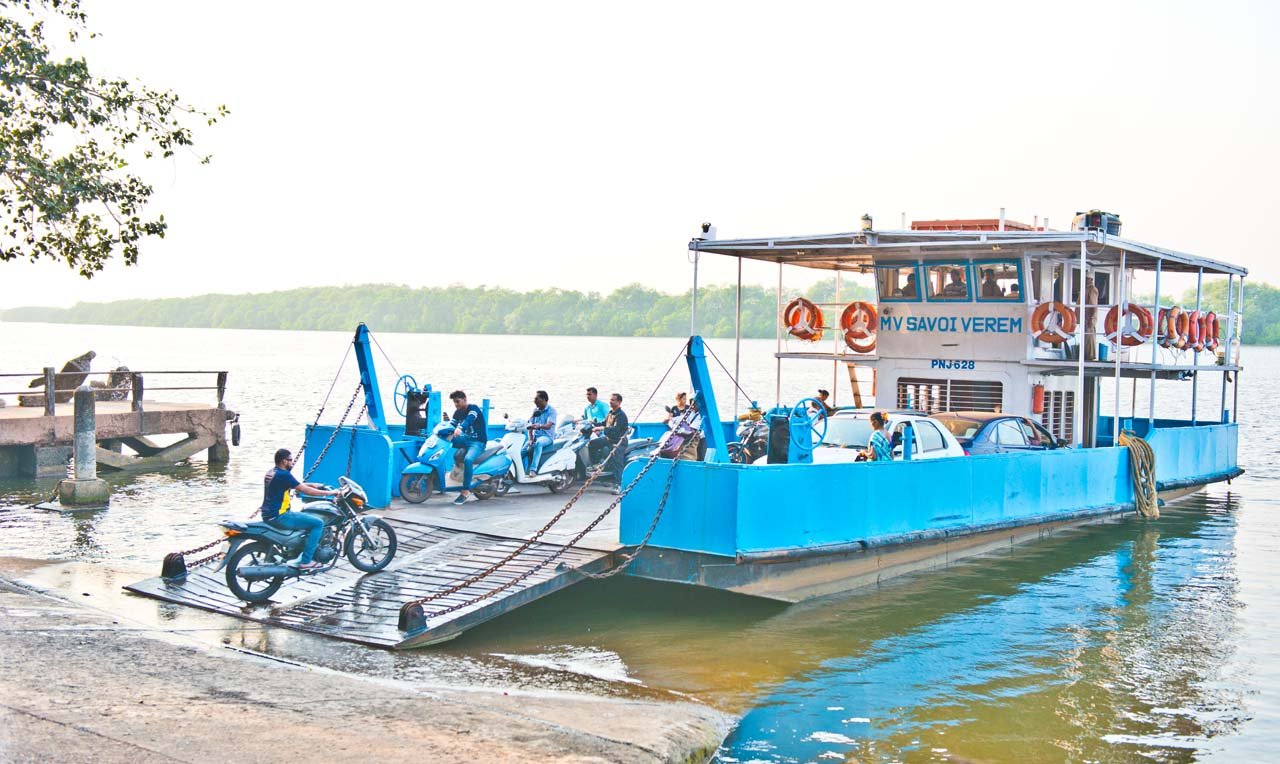 island trail in goa